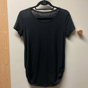 Lululemon tshirt